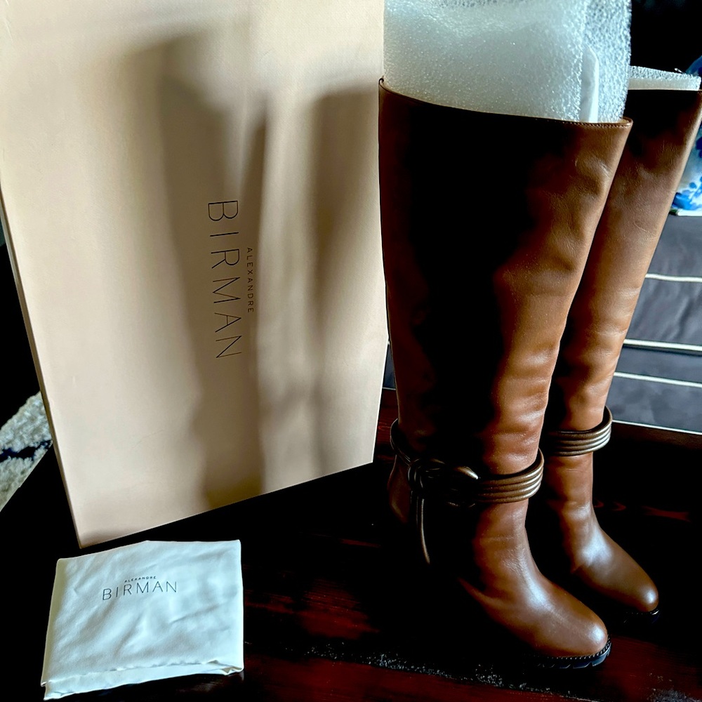 <

Alexandre Birman Vicky Knee High
Nappa Leather Boots Sienna size 7.5

回
